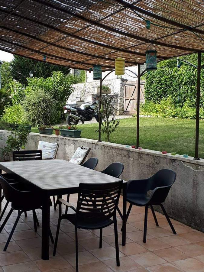 Mareil-sur-Mauldre Au Chat Perche Espace Familial מראה חיצוני תמונה